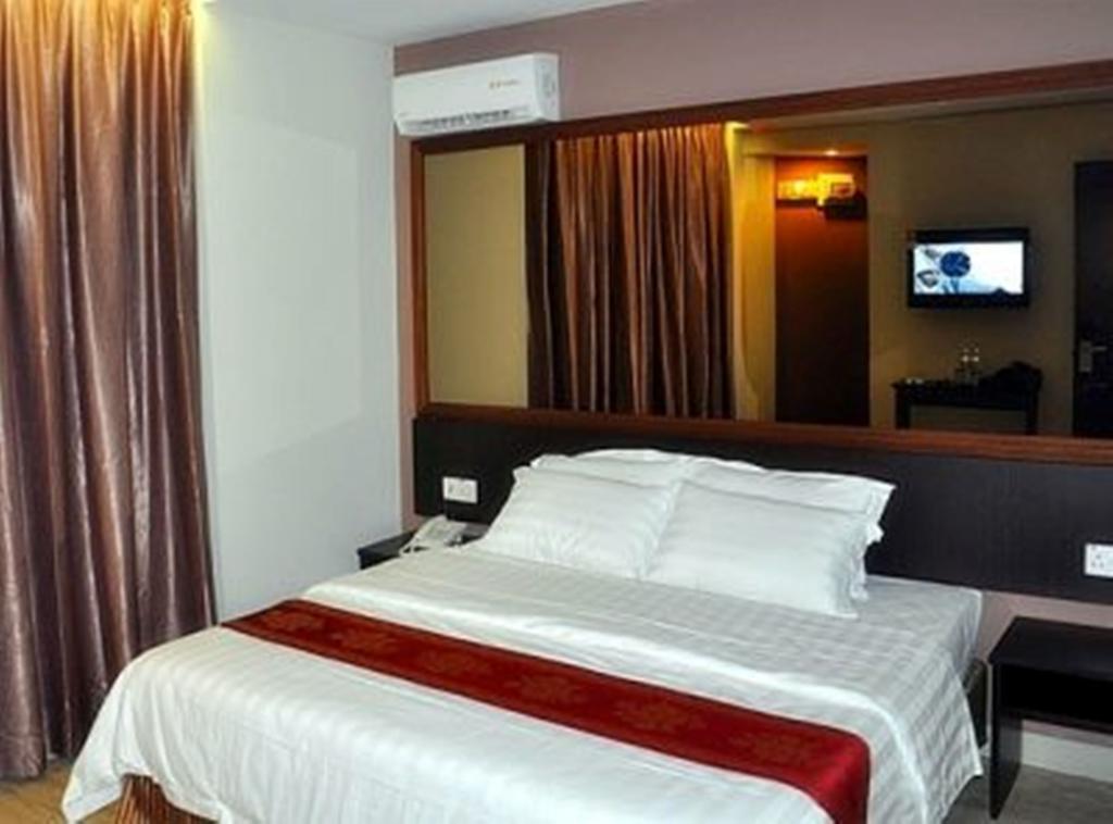 Goldenhill Hotel Kota Kinabalu Quarto foto
