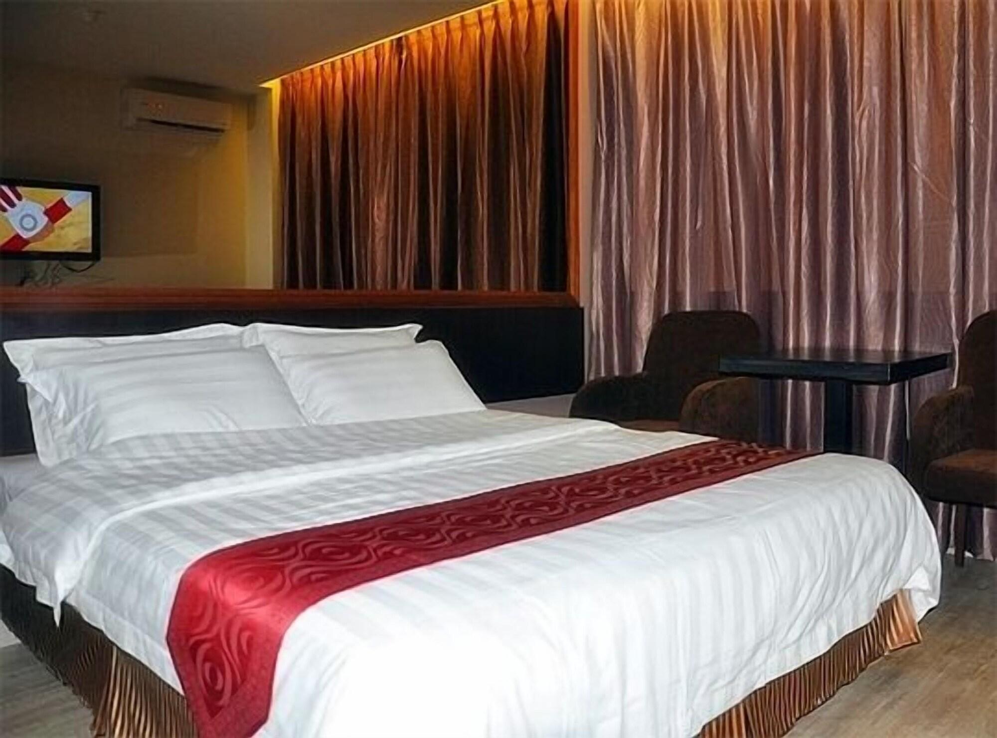Goldenhill Hotel Kota Kinabalu Exterior foto